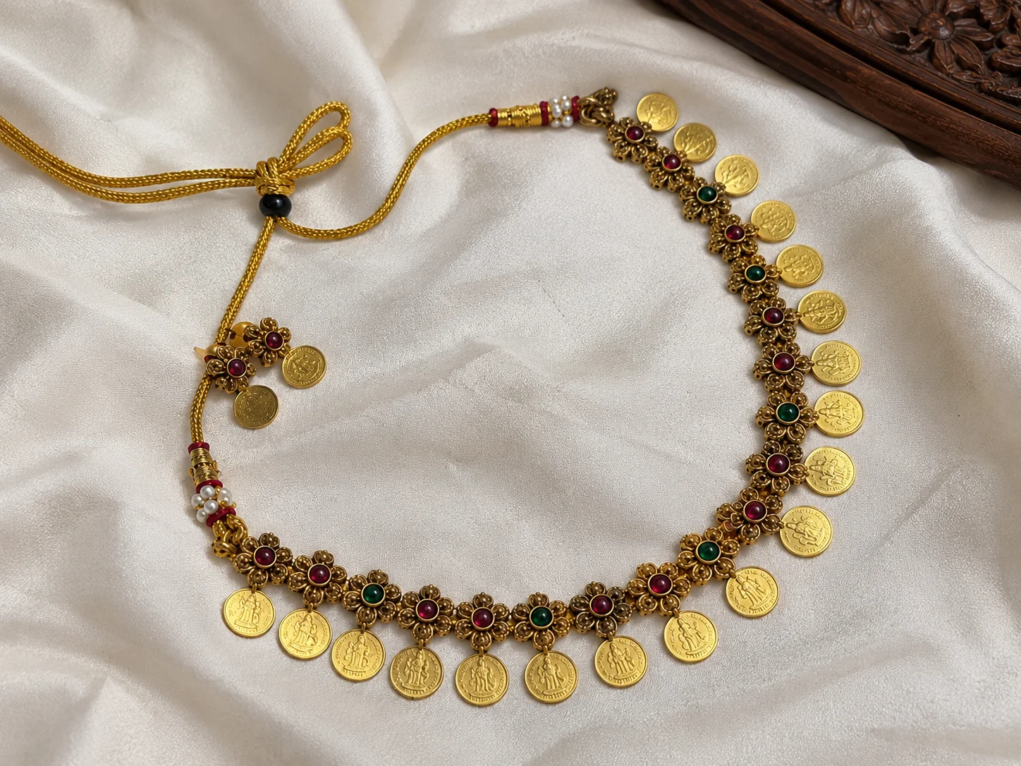 Antique Floral Choker - Handcrafted Jewellery by Gleaming Glitz
