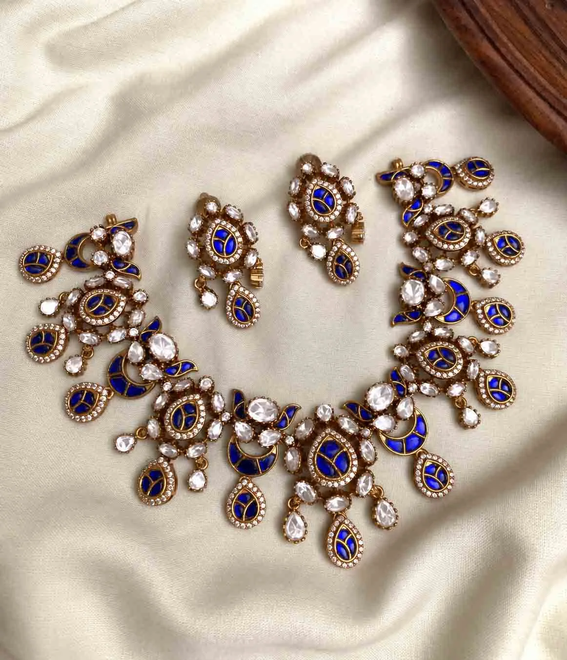 Blue Jadau Premium Necklace - Handcrafted Jewellery by Gleaming Glitz