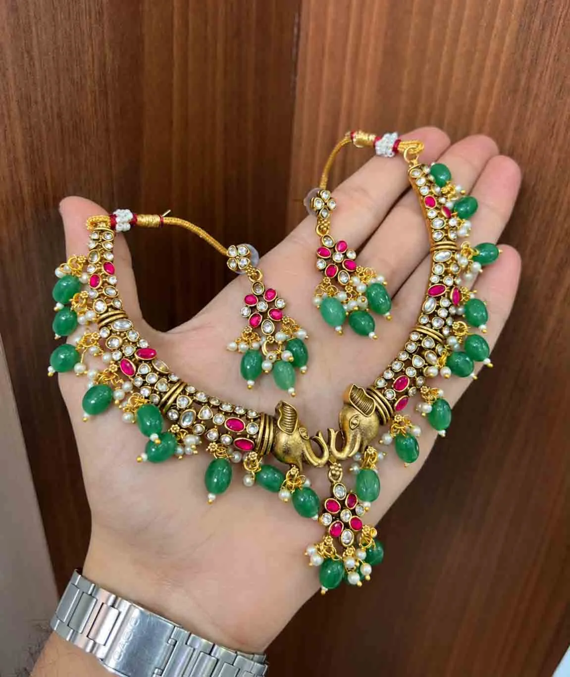 White and Red Kemp stone Elephant Hasli Necklace - Handcrafted Jewellery by Gleaming Glitz