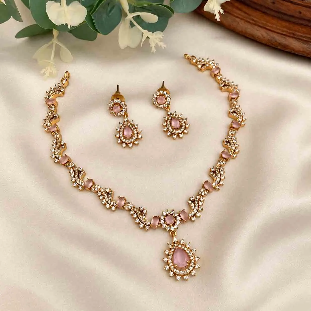 Pink and White Victorian Set - Handcrafted Jewellery by Gleaming Glitz