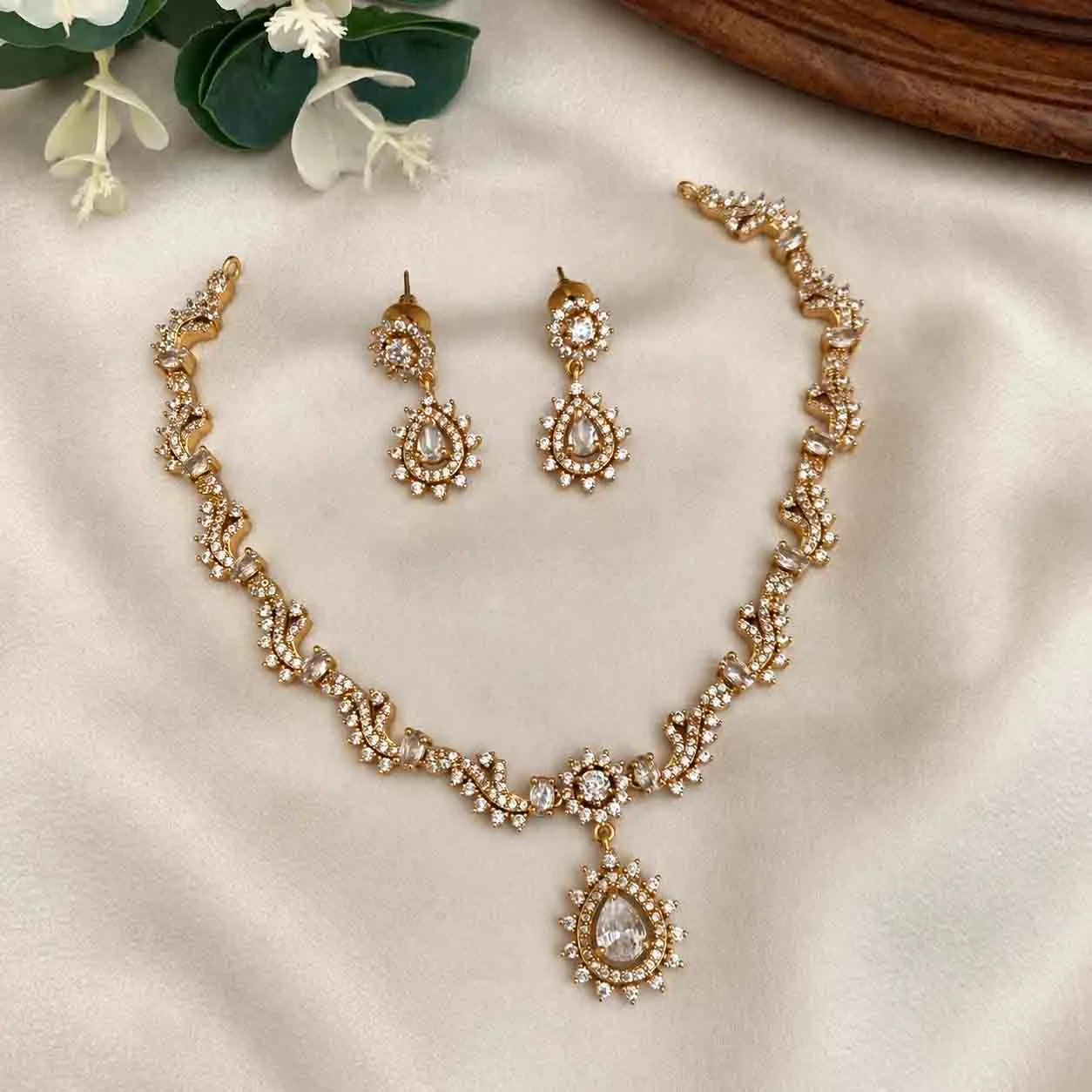 White Victorian  CZ Set - Handcrafted Jewellery by Gleaming Glitz