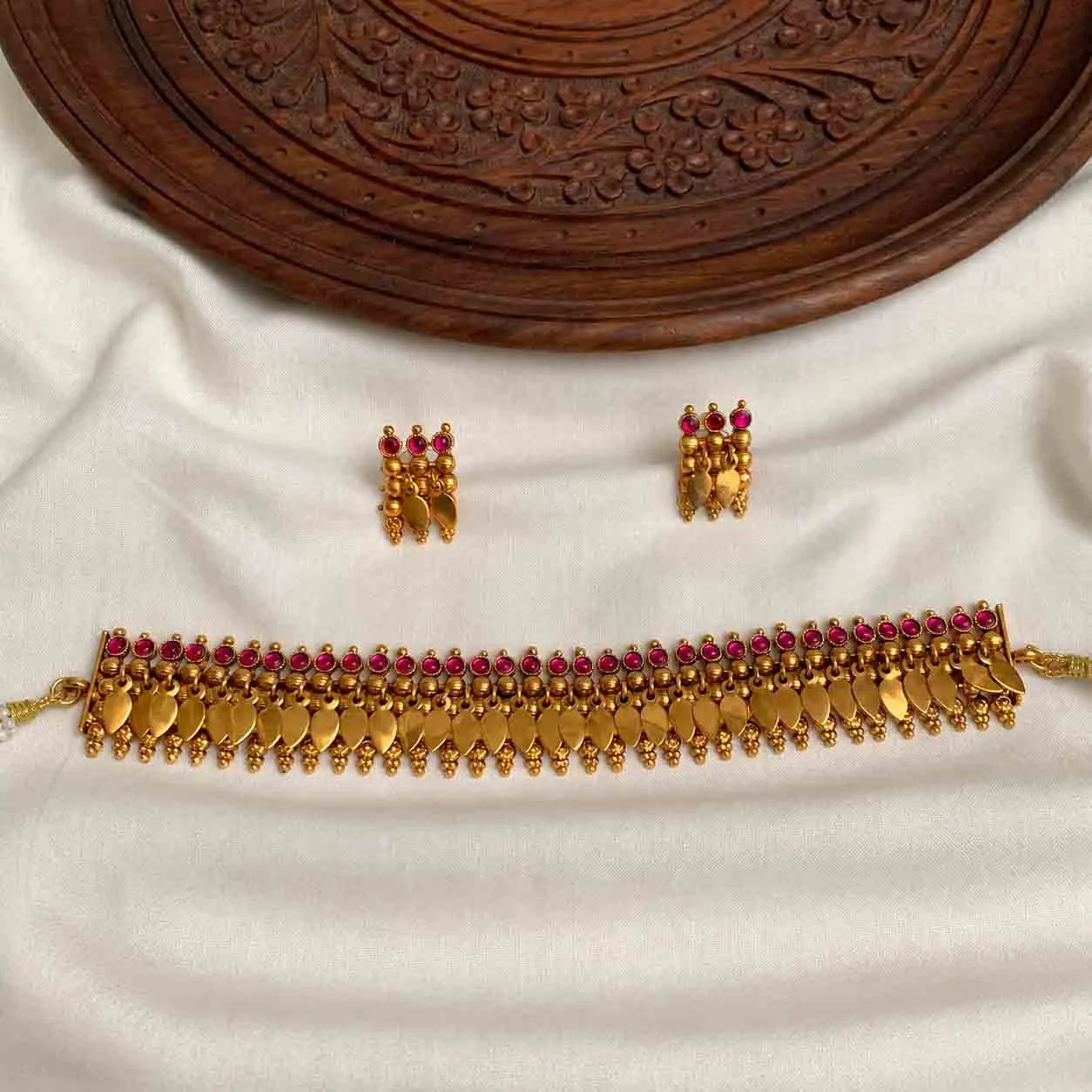 Trending Elakathali Necklace - Handcrafted Jewellery by Gleaming Glitz